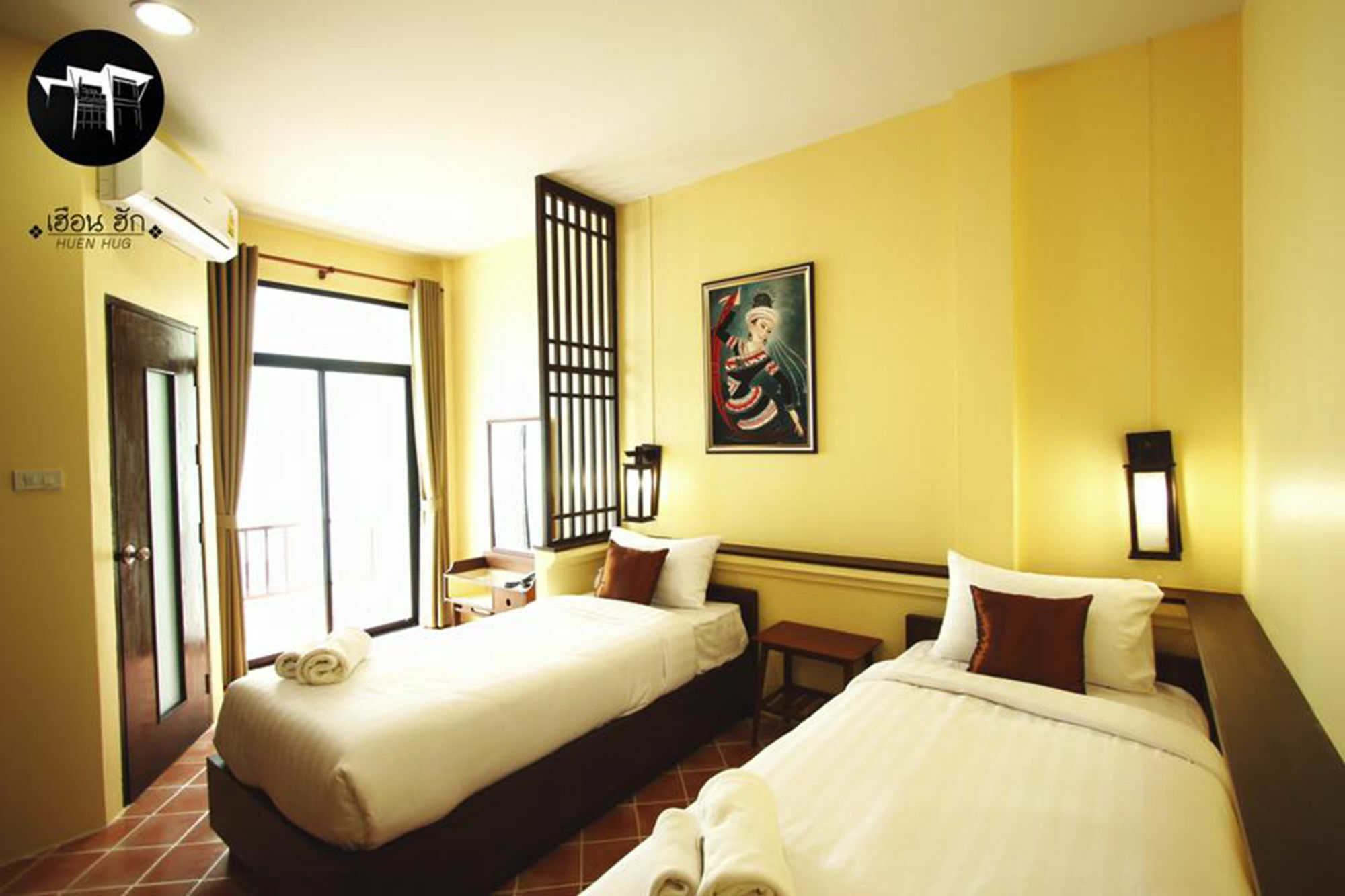 Hotel Huen Hug Chiang Mai Exterior foto